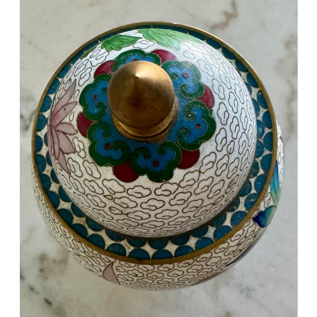 Vintage Zi Jin Cheng Chinese White Cloisonne Floral Lidded Ginger Jar - 11.5" H For Sale - Image 9 of 12