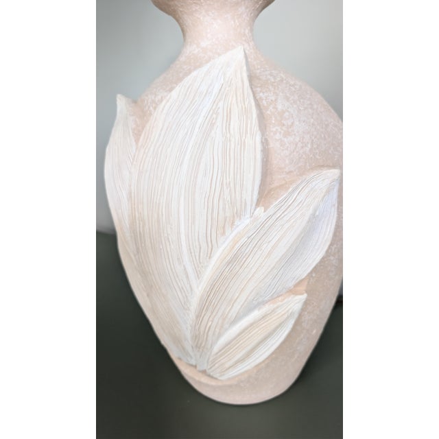 Vintage Postmodern Sunset Sculptural Banana Leaf Table Lamp, Tropical Palm Beach Style For Sale - Image 9 of 13