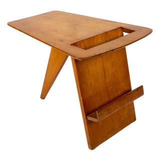 Jens Risom Magazine Table Model T539, C. 1949 For Sale