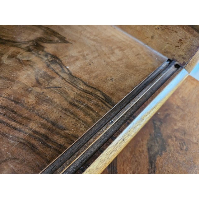 Art Deco Display Cabinet in Walnut Burl, 1940 For Sale - Image 10 of 18