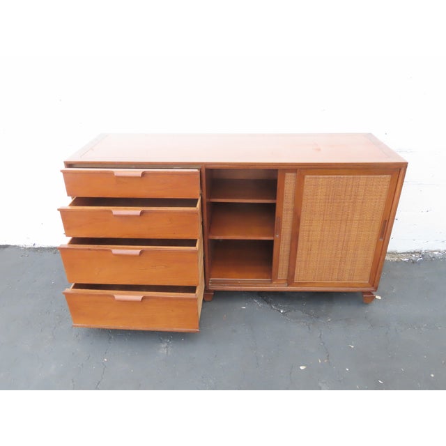 Tomlinson Mid Century Modern Long Credenza Sideboard Media Console 6437a For Sale In Miami - Image 6 of 17