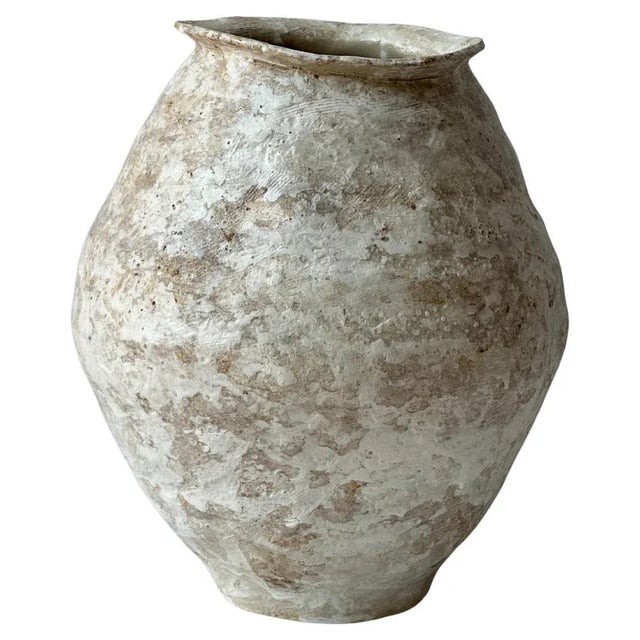 Beige Stoneware Sfondyli I Vase by Elena Vasilantonaki For Sale - Image 4 of 4
