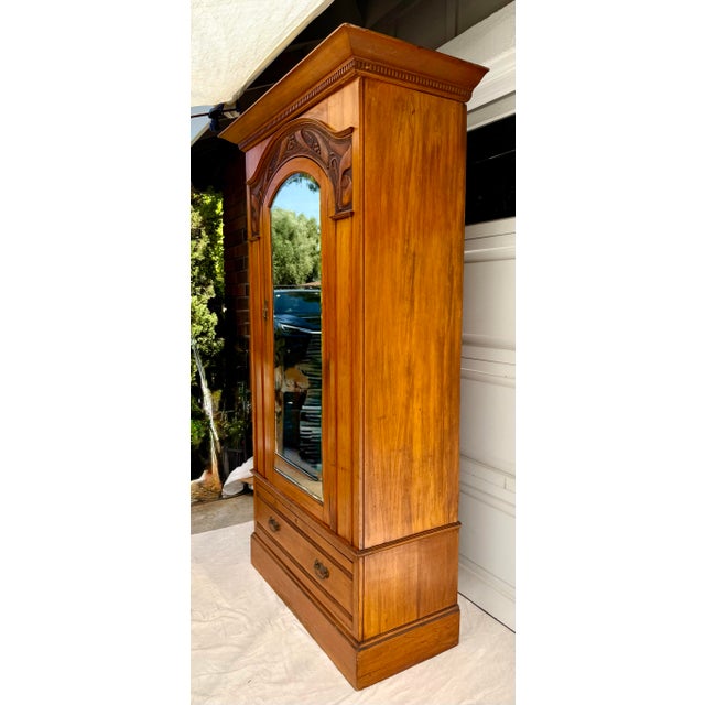 Edwardian English Mirrored Armoire Cabinet, Attributed to Harris Lebus, C. 1904 For Sale - Image 10 of 18