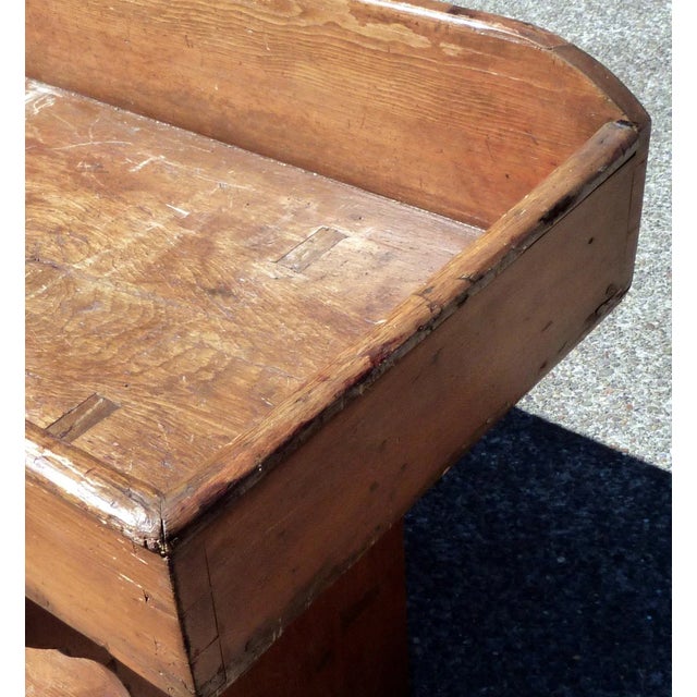 Early 19th Century Early American Dry Sink For Sale - Image 6 of 13