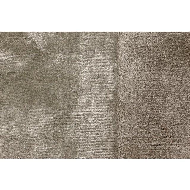 Early 21st Century Contemporary Green Handmade Silk Rug by Doris Leslie Blau For Sale - Image 5 of 7