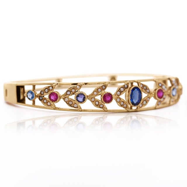 Art Nouveau 1910s Sapphire, Ruby, & Seed Pearl 14k Gold Openwork Bangle Bracelet For Sale - Image 3 of 7