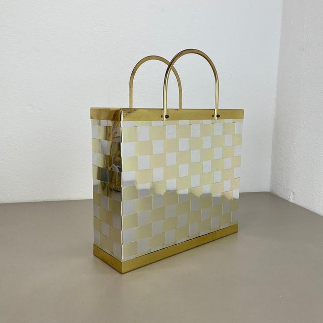 Abstract Bicolor Magazine Holder, Italy 1970s in PAUL EVANS Style This original vintage Minimalist Magazine Holder was...