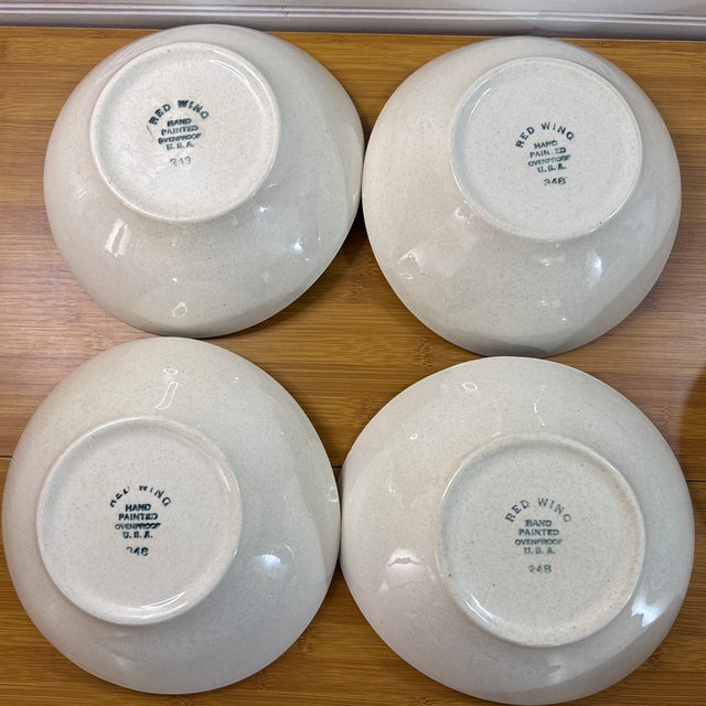 Ceramic 1950s Set of 4 Mid-Century Modern Red Wing Pottery "Random Harvest" Round Vegetable Serving Pasta Bowls For Sale - Image 7 of 7