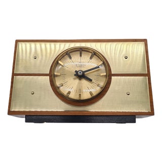 Modernist Table Clock from Weimar Quartz, Germany, 1970s For Sale