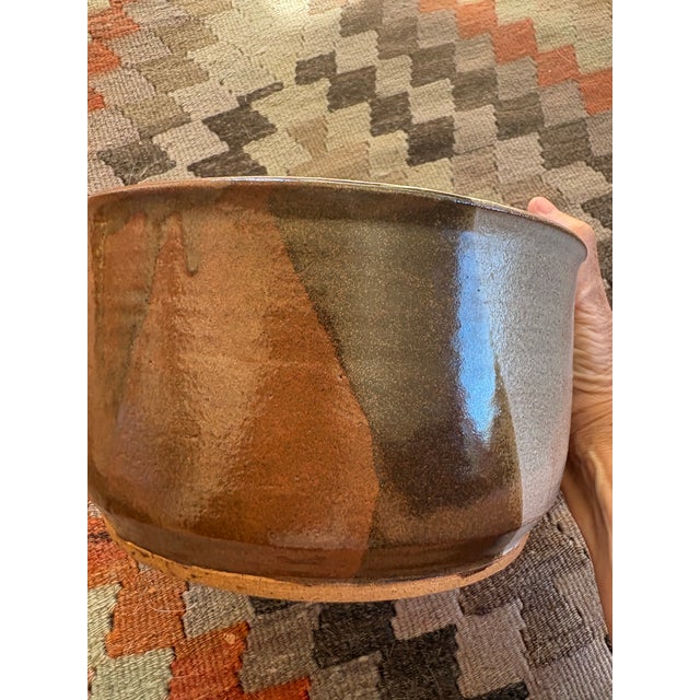 1970s Signed Ann Campbell Studio Pottery Serving Bowl – 7.5-8” Handmade Stoneware For Sale In San Francisco - Image 6 of 7