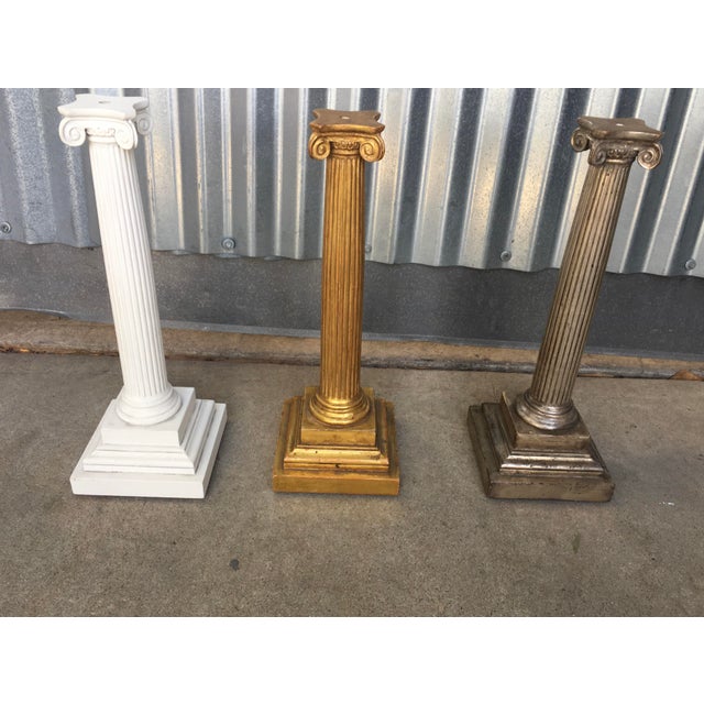 Once sold on consignment with Dessin Fournir, we are now offering this table lamp directly. Modeled after the...