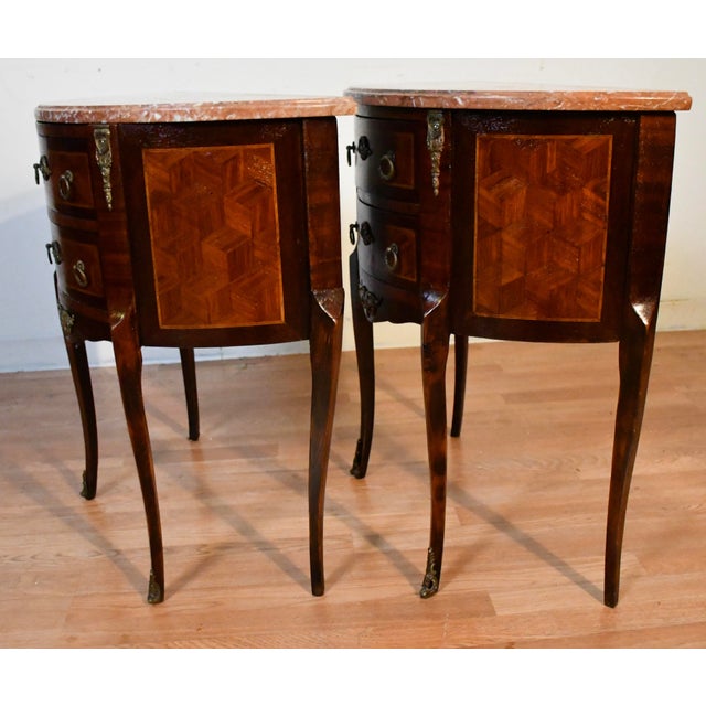 1890s Pair French Louis XV Walnut Satinwood Inlay & Marble Top Nightstands For Sale - Image 16 of 18