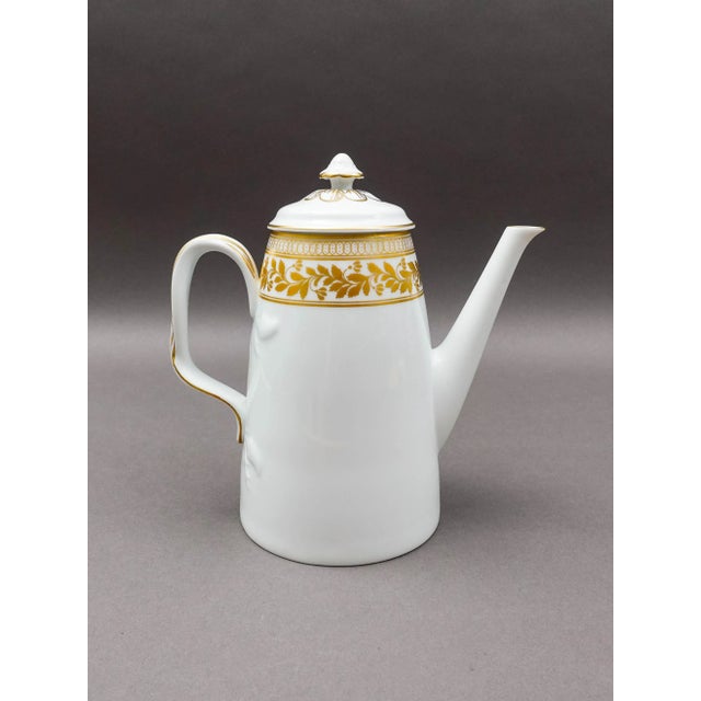 Vista Alegre Mid 20th Century Vista Alegre Portugal Anne White & Gold Porcelain Lidded Coffee Tea Pot For Sale - Image 4 of 9