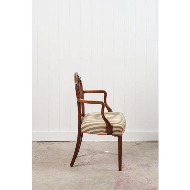 English Georgian Cuban Mahogany Shield Back Accent Arm Chair (C. 1790) For Sale - Image 3 of 10