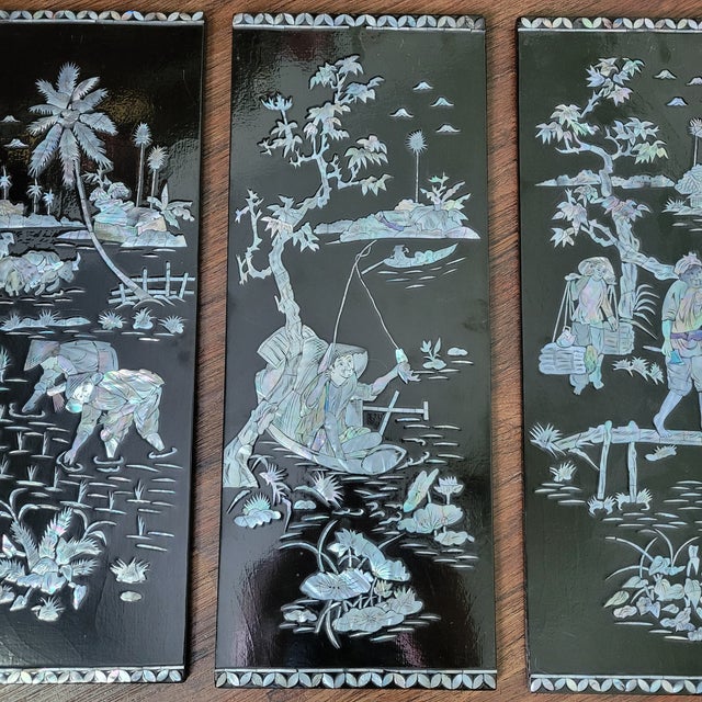 Mid-Century Modern VTG Rare Set of 4 Panels Vietnamese Mother of Pearl Inlay Lacquer Fishing Hunting Plaques Farm Life MCM Sơn Mài For Sale - Image 3 of 18