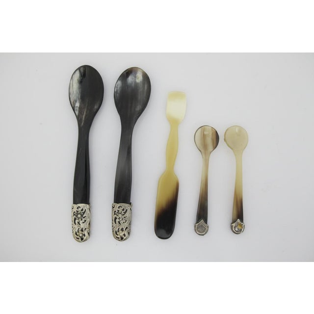 Vintage Natural Horn Sterling Silver Floral Mounted Caviar Serving Spoon Set of 5 For Sale - Image 12 of 13