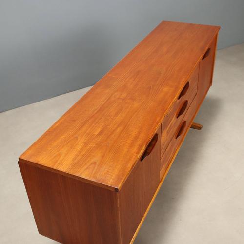 English Manufacture Sideboard in Teak Veneer, 1960s For Sale - Image 9 of 11