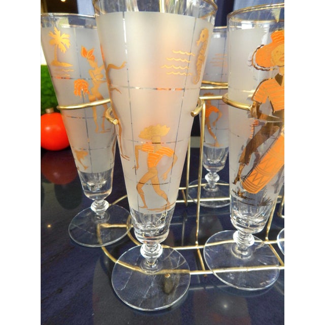 Eight 1960's MCM Tropical Theme Beer Glasses W/ Carrier For Sale - Image 4 of 6
