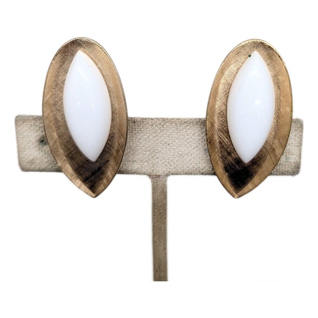 Vintage 1950s Signed Napier Goldtone & White Resin Clip Earrings-2 Pieces For Sale