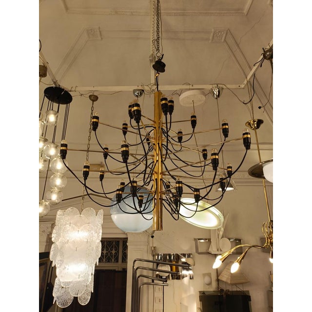 Model 2097/30 Chandelier by Gino Sarfatti for Arteluce, Italy, 1960s For Sale - Image 9 of 10