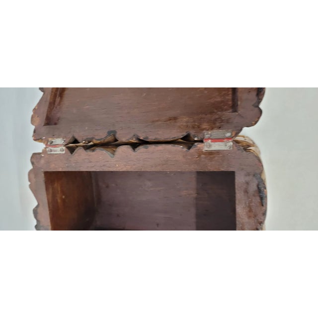 Vintage Chunky Giltwood Box For Sale - Image 4 of 9