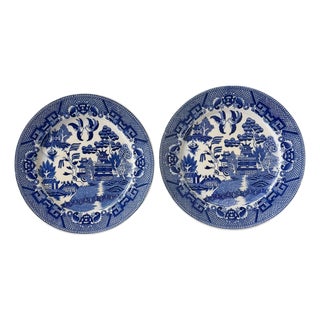 Vintage Mid Century Blue Willow Pattern Dinner Plate - A Pair For Sale