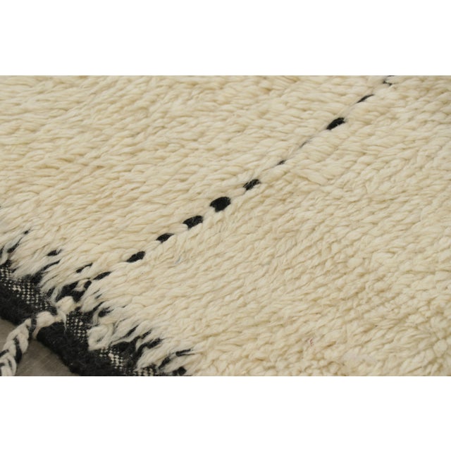 Rug & Kilim’s Moroccan Style Rug in White and Black Tones For Sale In New York - Image 6 of 8