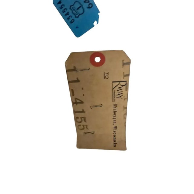 Mid-Century Modern Vintage Beautiful Maple Classical Double Dresser by Rway For Sale - Image 3 of 10