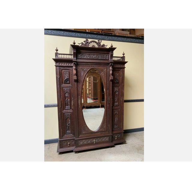 Age: circa 1880 Wood type: solid oak Condition: very good, meticulously maintained, fully restored original condition...