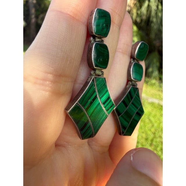 Circa 1970s Malachite & 970 Silver Articulated Drop Earrings With 14k Gold Posts, Pair For Sale - Image 16 of 18