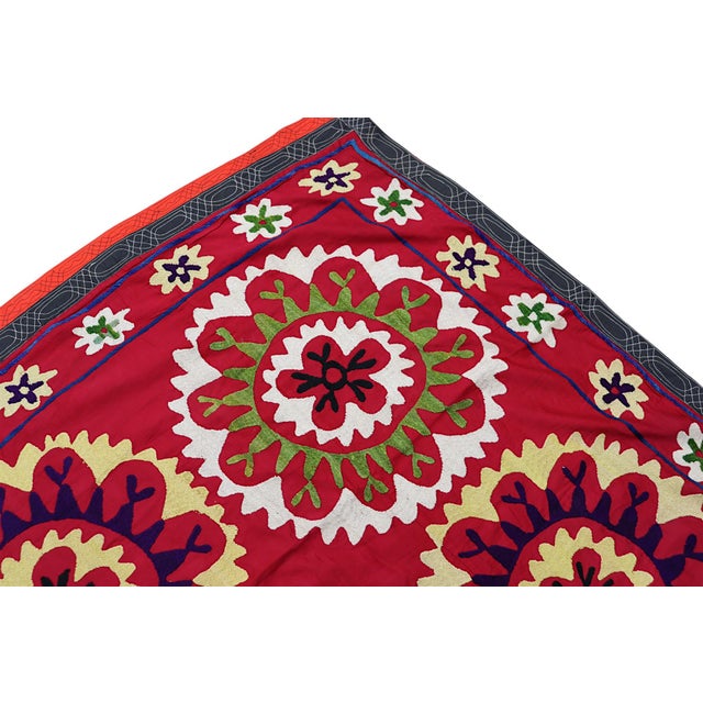 Vintage Hand Embroidered Suzani Wall Hanging, 1920s For Sale - Image 18 of 18