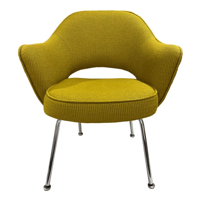 1960s Executive Armchair Model 71 Attributed to Eero Saarinen for Knoll in Textile For Sale