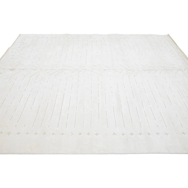 Contemporary 2020s Minimalist Modern Wool Rug Moroccan Style in Ivory For Sale - Image 3 of 8