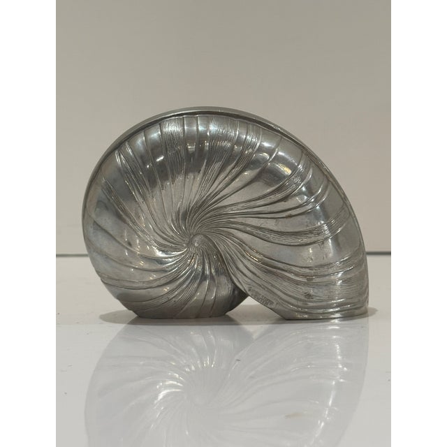 Nautical Mid 20th Century Kirk-Stieff Pewter Nautilus Shell Desk Clock For Sale - Image 3 of 5
