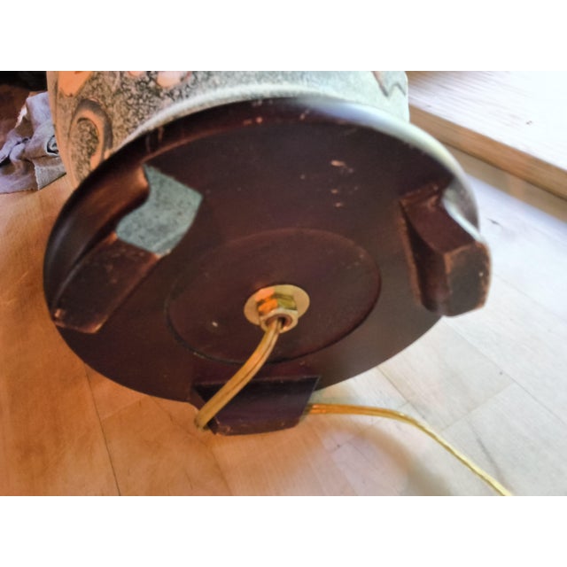 Vintage Frederick Cooper Tobacco Leaf Table Lamp Featuring Hand-Painted Floral and Bird Motifs. For Sale - Image 14 of 18