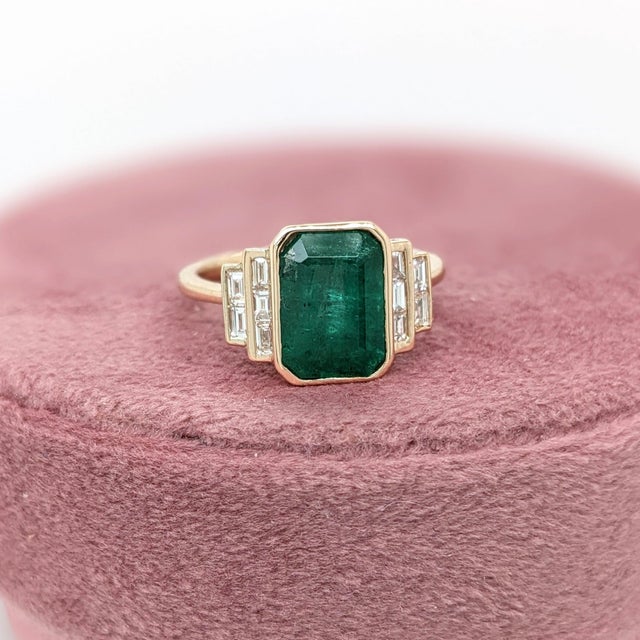 3Ct Emerald Ring With Earth Mined Diamonds: Solid 14k Gold, Emerald Cut 10x8mm, Size 6.75 For Sale - Image 4 of 8