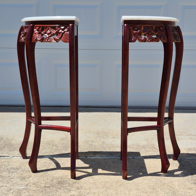 Victorian Late 20th Century Carved Red Mahogany Stone Top Corner Tables Pedestals Plant Stands, a Pair For Sale - Image 3 of 15
