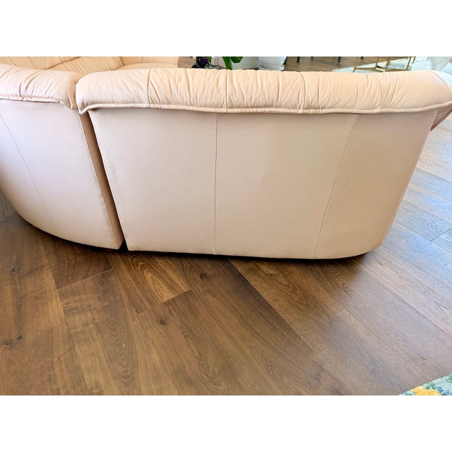 Vintage Leathercraft Sculptural Curved Leather Sectional With Dual Ottomans – Luxury Conversation Sofa For Sale - Image 11 of 18