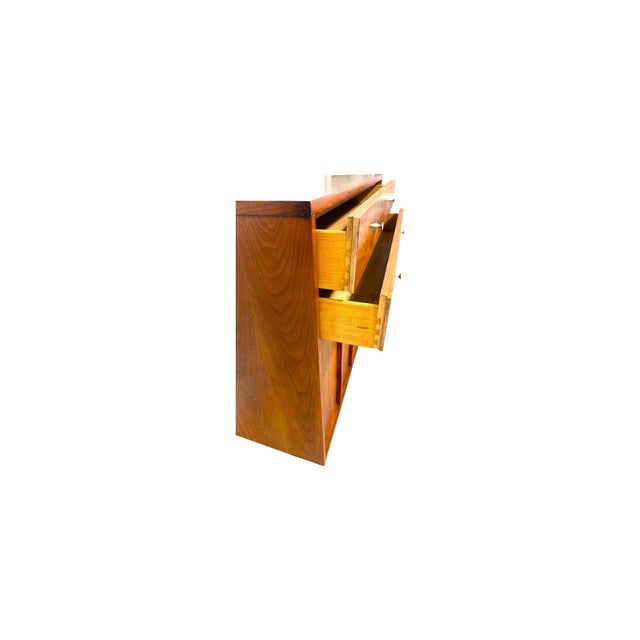 Brown Vintage Mid-Century Modern 5 Drawer Dresser With Diamond Parquet Accent Inlay and Dovetailed Drawers For Sale - Image 8 of 9