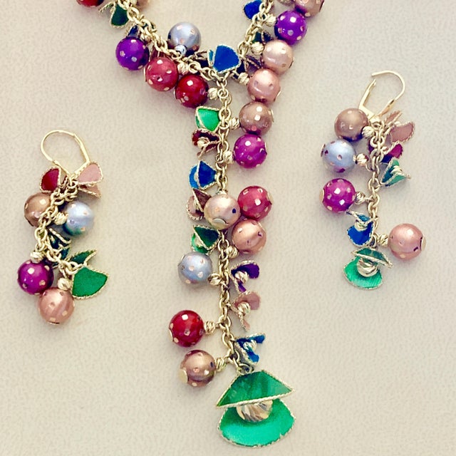 52 Gm 18 Karat Multi-Color Enamel Gold Necklace and Earring Suite Bridal Set For Sale - Image 10 of 18