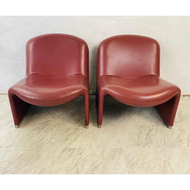Mid-Century Modern Giancarlo Piretti for Castelli Sculptural Chairs in Leather , a Pair For Sale - Image 3 of 13