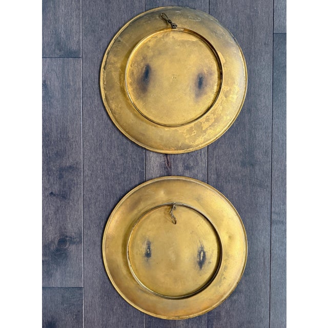 Kayser Sohn, Renaissance Figures – Pair of Decorative Inlaid Mother of Pearl and Tortoiseshell Corviniello Chargers 11 3/8", Dated 1884 For Sale - Image 15 of 17