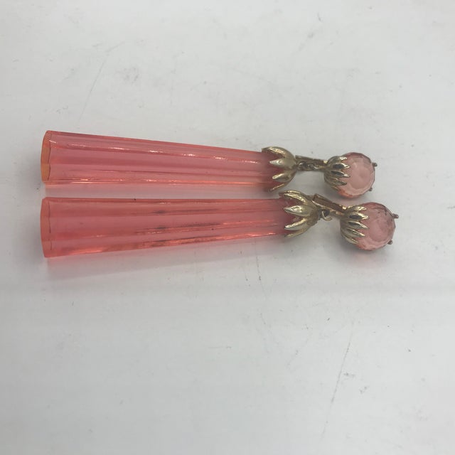 1940s Signed Marcel Boucher Pink and Gold Pendent Clip Earrings - 2 Pieces For Sale In New York - Image 6 of 7