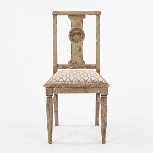 Early 20th Century Neoclassical Revival Urn-Back Oak Dining Chairs, Set of 3 For Sale - Image 4 of 9