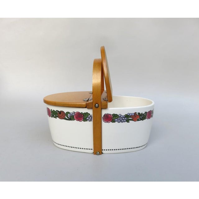 Art Nouveau Pastry Box in Ceramics and Wood, 1890s For Sale - Image 10 of 18