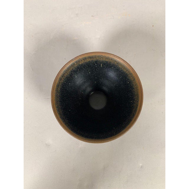 Black glazed stoneware bowl known as Hare's Fur, China, Song Dynasty style (960-1279) For Sale - Image 9 of 12