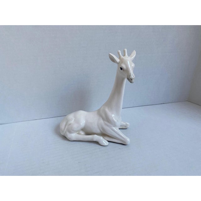 Vintage Fitz and Floyd White Ceramic Giraffe Sculpture Vintage Fitz and Floyd elegant white ceramic giraffe figurine....