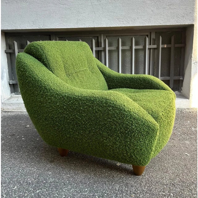Textile Set of Lounge Chairs in Green Bouclé with Sinuous Armrests, 2000s For Sale - Image 7 of 7