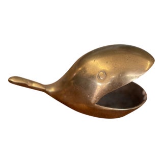 Mid-20th Century Solid Brass Toned Whale-Shaped Novelty Ashtray or Trinket Holder. For Sale