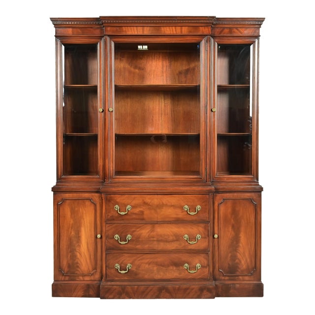 White Furniture Georgian Flame Mahogany Breakfront Bookcase Cabinet, Circa 1960s For Sale